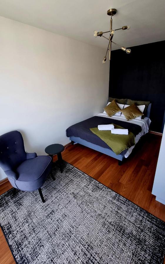 Апартаменты Apartament Piwna Краков Экстерьер фото